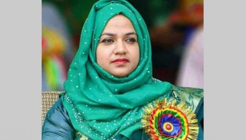 সরকারি বাসভবনে ঢুকে বাবাসহ ইউএনওকে কুপিয়ে জখম সরকারি বাসভবনে ঢুকে বাবাসহ ইউএনওকে কুপিয়ে জখম