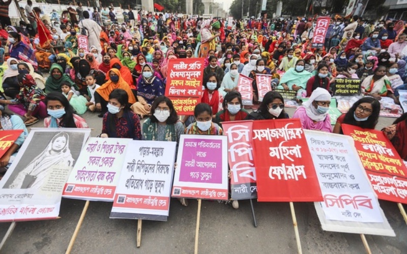 Rally of Left women demand fulfillment of 11 points