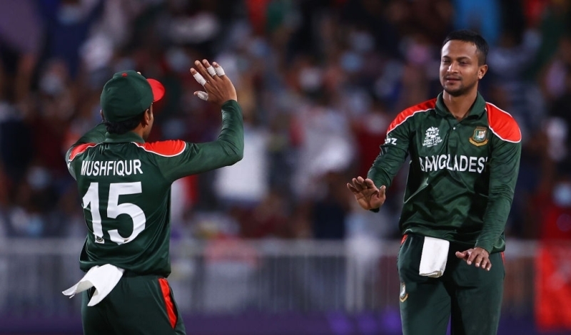 Shakib overtakes Malinga to become highest T20I wicket-taker