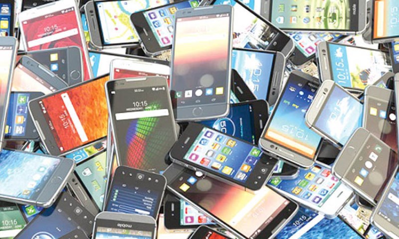 There is no need to import mobile phones in the country: Mustafa Jabbar There is no need to import mobile phones in the country: Mustafa Jabbar
