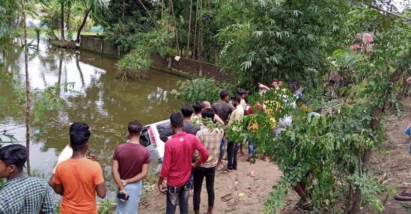 Microbus accident kills seven in Cox's Bazar