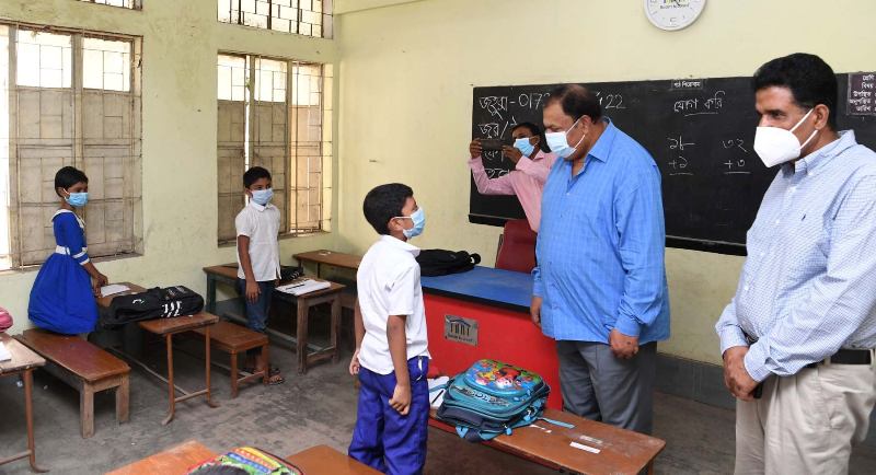 স্কুল খোলার প্রথম দিন প্রাথমিকে শিক্ষার্থী উপস্থিতি কম