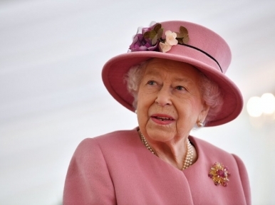 Queen Elizabeth II greets Bangladesh on the golden jubilee of Independence