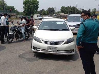 Police fine car for using 'emergency patient' sticker and venturing out during lockdown