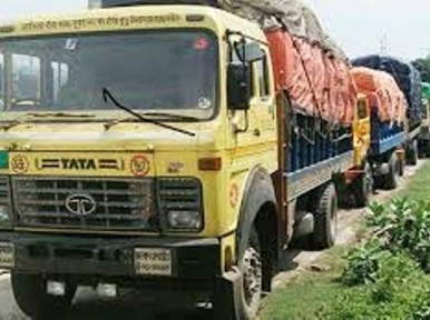 Hundreds of trucks carrying various goods stranded in Benapole