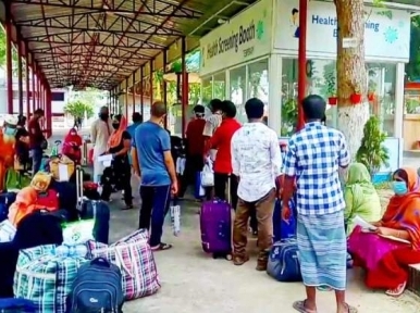 65 return from India through Darsana check post