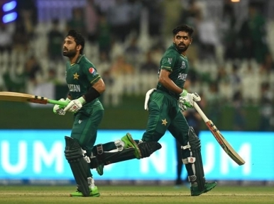 Pakistan to travel Bangladesh with World Cup squad
