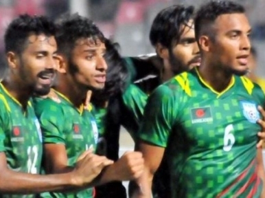 Bangladesh football team start with a win in Nepal