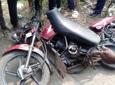 Jessore: Three killed as motorcycle-easy bike collide