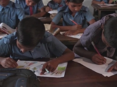 সরকারি প্রাথমিক শিক্ষার্থীরা জামা-জুতা-ব্যাগ কিনতে টাকা পাবে