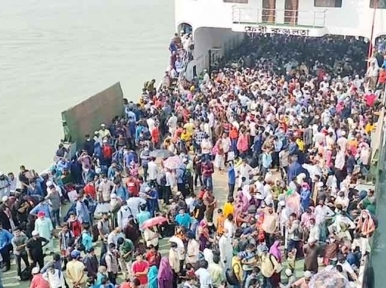 Govt. directive goes for a toss as two more ferries operate to contain homebound passengers