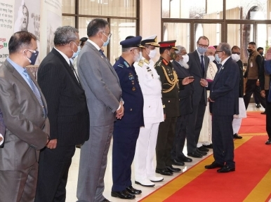 President Hamid returns to country after health checkup in the UK and Germany