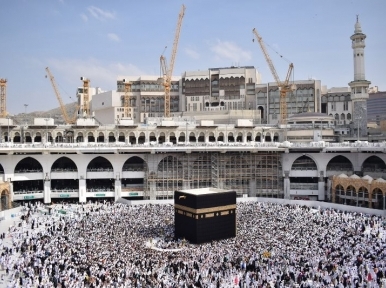 Saudi Arabia says no to foreigners for Hajj