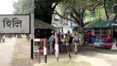 BSF prevents installation of makeshift shed, import-export stopped at the border