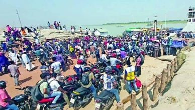People crowd at Banglabazar ferry ghat
