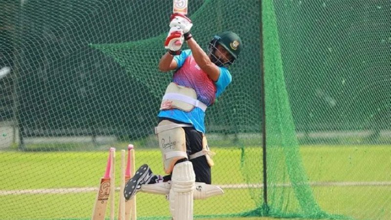 ODI skipper Tamim Iqbal returns to practice after recovering from knee injury