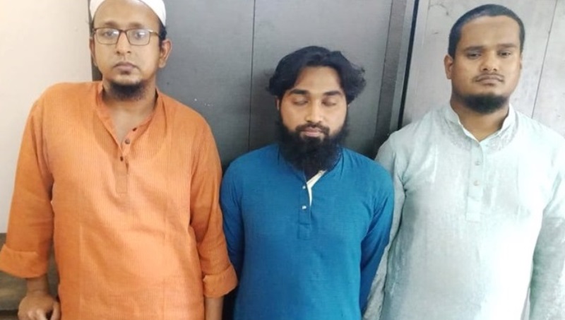 Hefazat leader among three arrested in Sonargaon