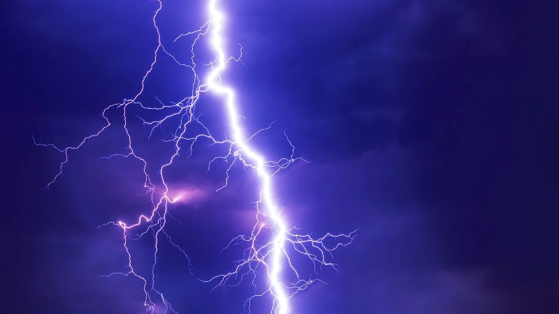 Lightning strikes kill six in Islampur