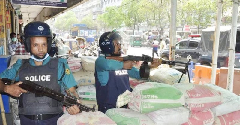 Heavy weapons including LMG in all police stations in Motijheel and Wari of the capital