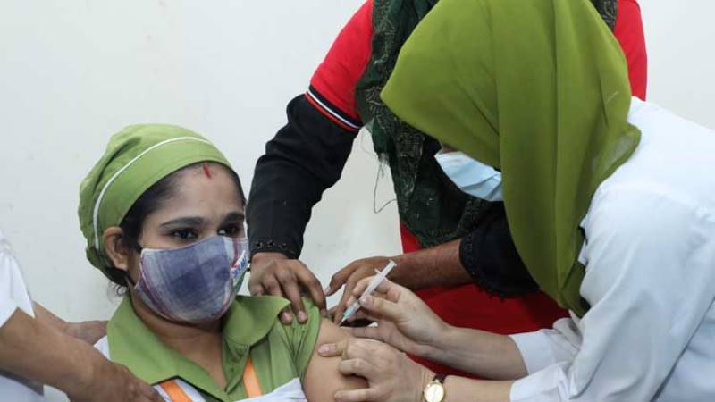 Bangladesh starts administering China's Sinopharm coronavirus vaccine Bangladesh starts administering China's Sinopharm coronavirus vaccine