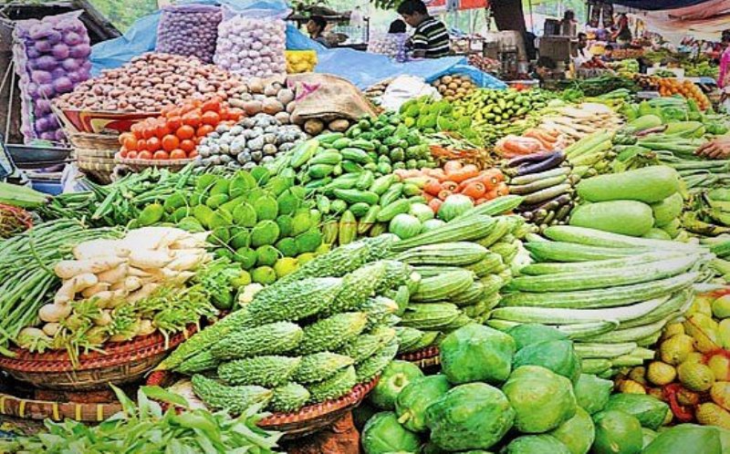 Top grade onion selling for Tk 30 per kilogram Top grade onion selling for Tk 30 per kilogram