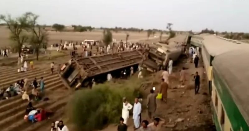 Pakistan: 30 killed, 50 injured as two passenger trains collide in Sindh