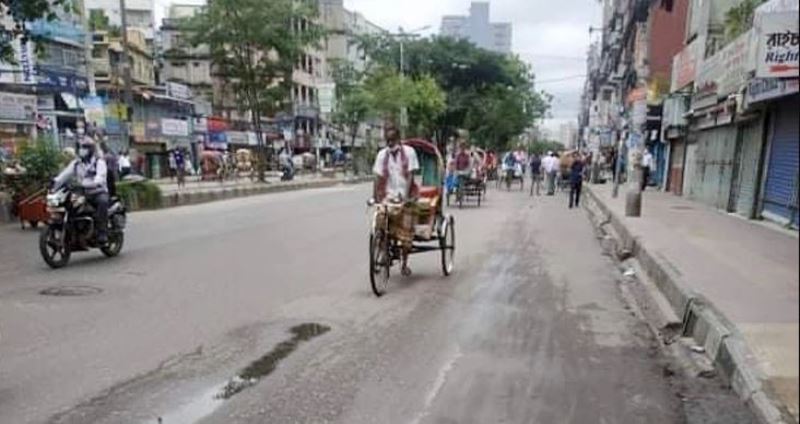 Dhaka streets wear deserted look on Friday