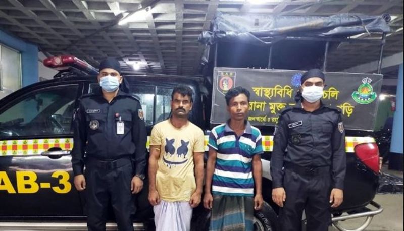 Two youths arrested with foreign weapons in Shyampur