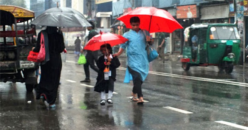 Dhaka experiences short spell of rain on Saturday morning