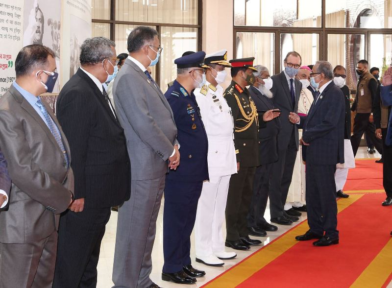 President Hamid returns to country after health checkup in the UK and Germany