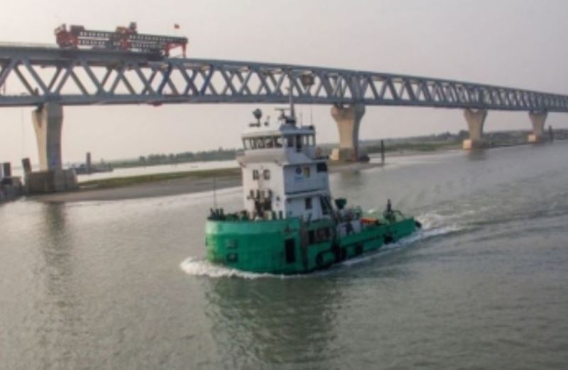 Authorities stop heavy vehicles from ferrying under Padma bridge