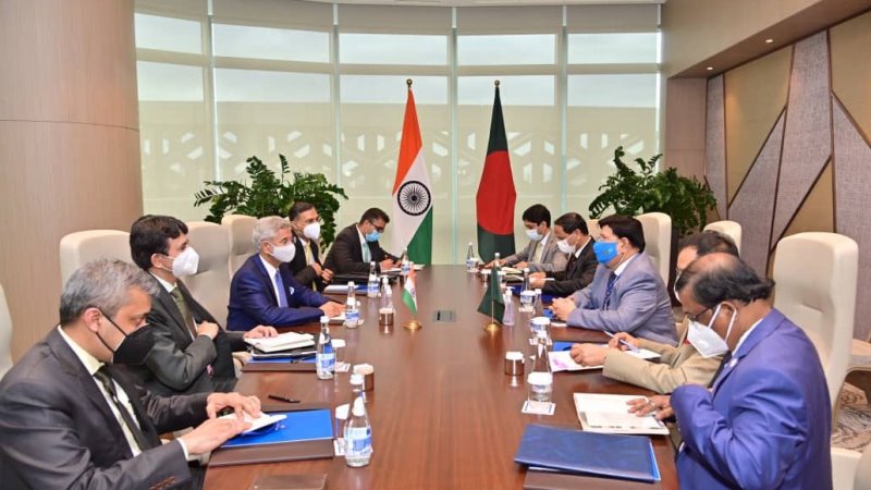 India have assured Covid-19 vaccine supply, Russia and China ready for production in Bangladesh: AK Abdul Momen India have assured Covid-19 vaccine supply, Russia and China ready for production in Bangladesh: AK Abdul Momen