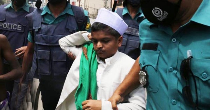 Anti-Modi protests in Motijheel , 'child speaker' detained