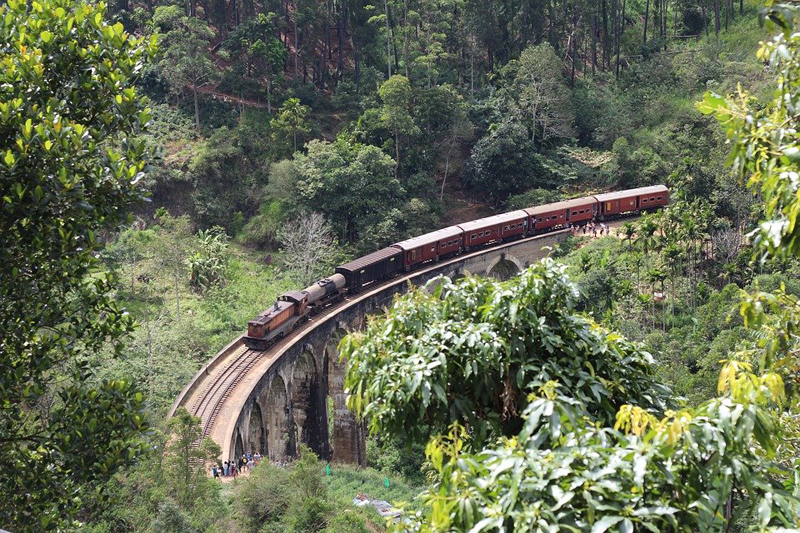 Sri Lanka: Engine drivers decide to boycott operating China-made railway carriages