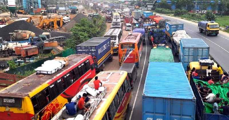 Massive traffic congestion covers 35 kilometres on the Tangail highway