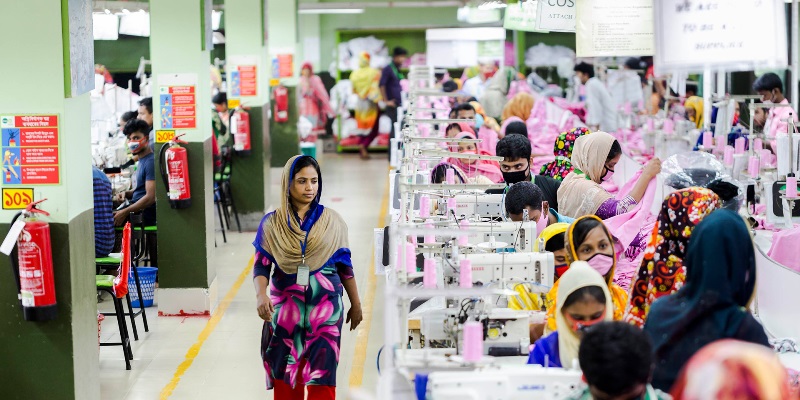দক্ষিণ এশিয়ায় ‘অর্থনৈতিক শক্তি’ হয়ে উঠছে বাংলাদেশ