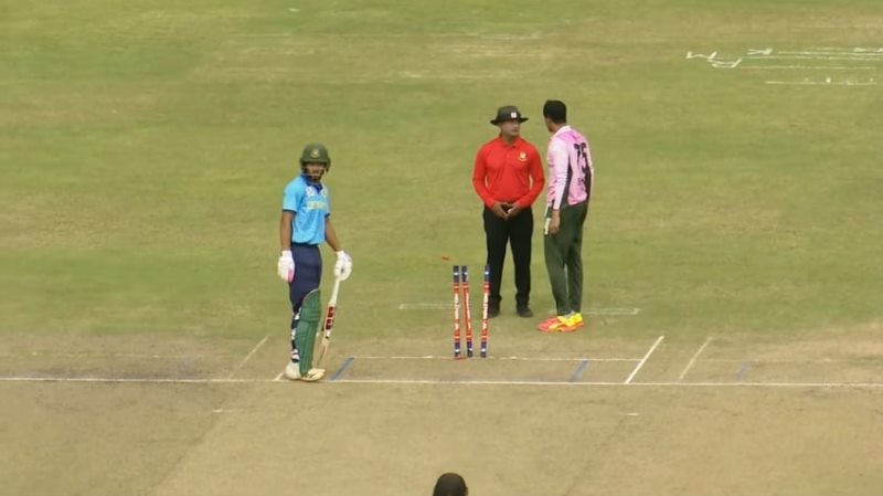 Mohammedan skipper Shakib al Hasan fined Tk 5 lakhs, suspended for three DPL matches for on-field behaviour Mohammedan skipper Shakib al Hasan fined Tk 5 lakhs, suspended for three DPL matches for on-field behaviour