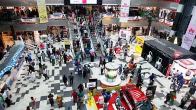 Shopping mall-trade stalls to remain open