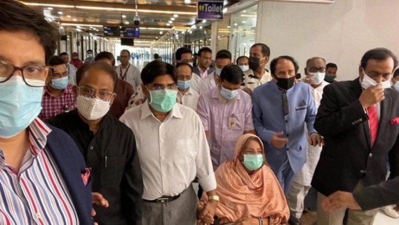 Rowshan Ershad flies back to Bangkok for treatment Rowshan Ershad flies back to Bangkok for treatment