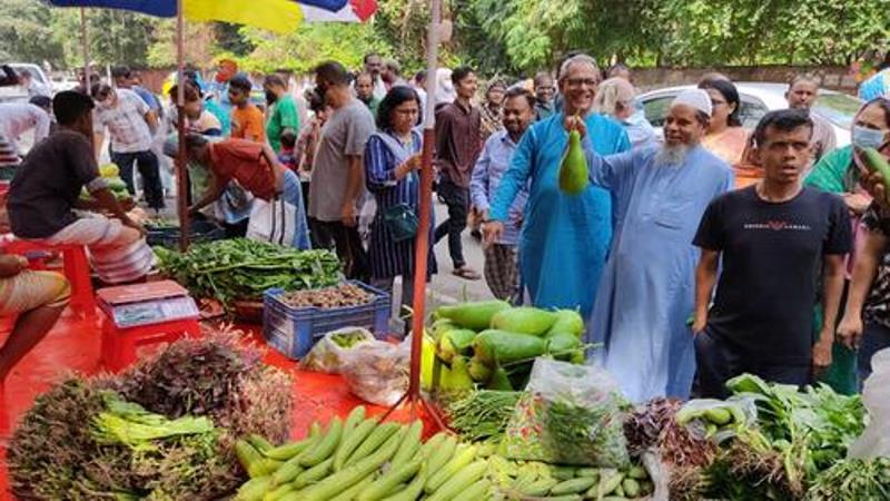 Sixth farmers' market inaugurated in Dhaka South City