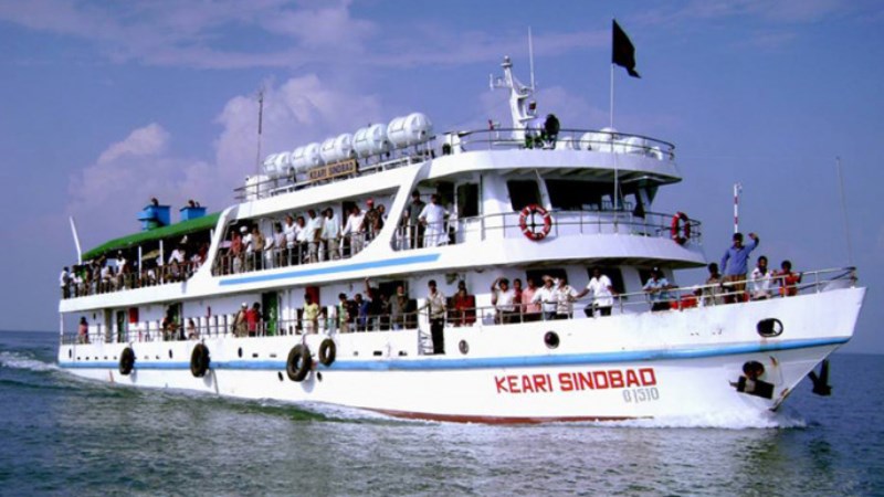 Tourist ships not plying on Teknaf-Saint Martin route