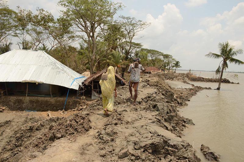 ১০ ঘণ্টা পর সেনাবাহিনীর সহায়তায় উদ্ধার আটকে পড়া বিশ্ববিদ্যালয় শিক্ষার্থীরা ১০ ঘণ্টা পর সেনাবাহিনীর সহায়তায় উদ্ধার আটকে পড়া বিশ্ববিদ্যালয় শিক্ষার্থীরা