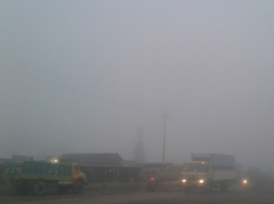 BRTA issues four directions for driving safely in fog