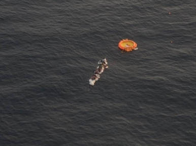 Indian coast guard rescues 20 Bangladeshi fishermen from mid-sea after Cyclone Sitrang's landfall