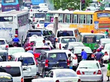 Heavy traffic frustrates city dwellers