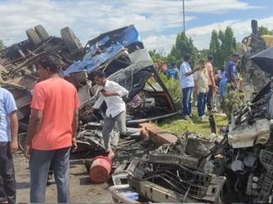 Bus hits microbus in Tangail, six killed