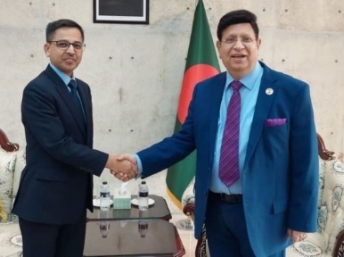 Newly appointed Indian High Commissioner meets with Foreign Minister