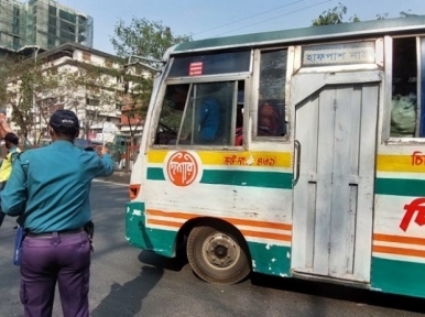 Penalty in mobile court if buses fail to display fare chart