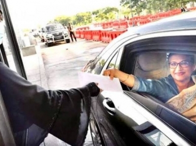 Sheikh Rehana pays toll for 17 vehicles to cross Padma Bridge