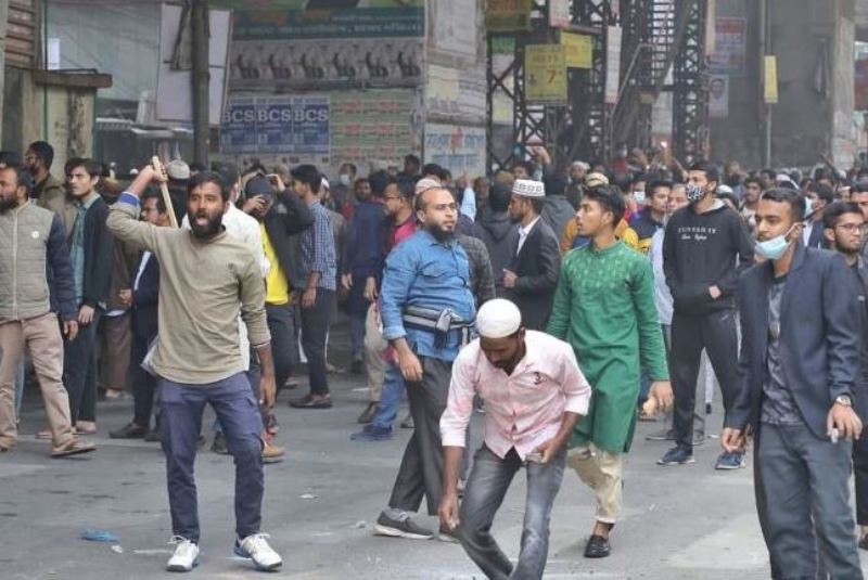 10 policemen injured in clash with Jamaat in Dhaka